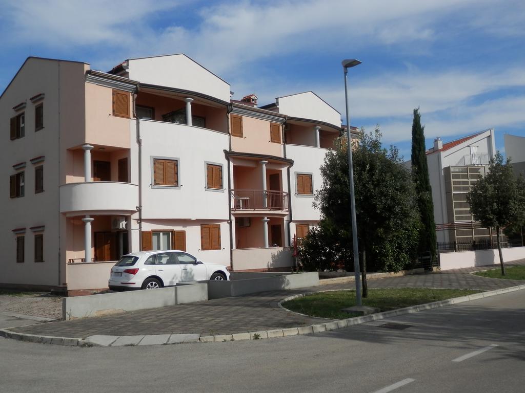 Apartments Nautica II Novigrad  ภายนอก รูปภาพ